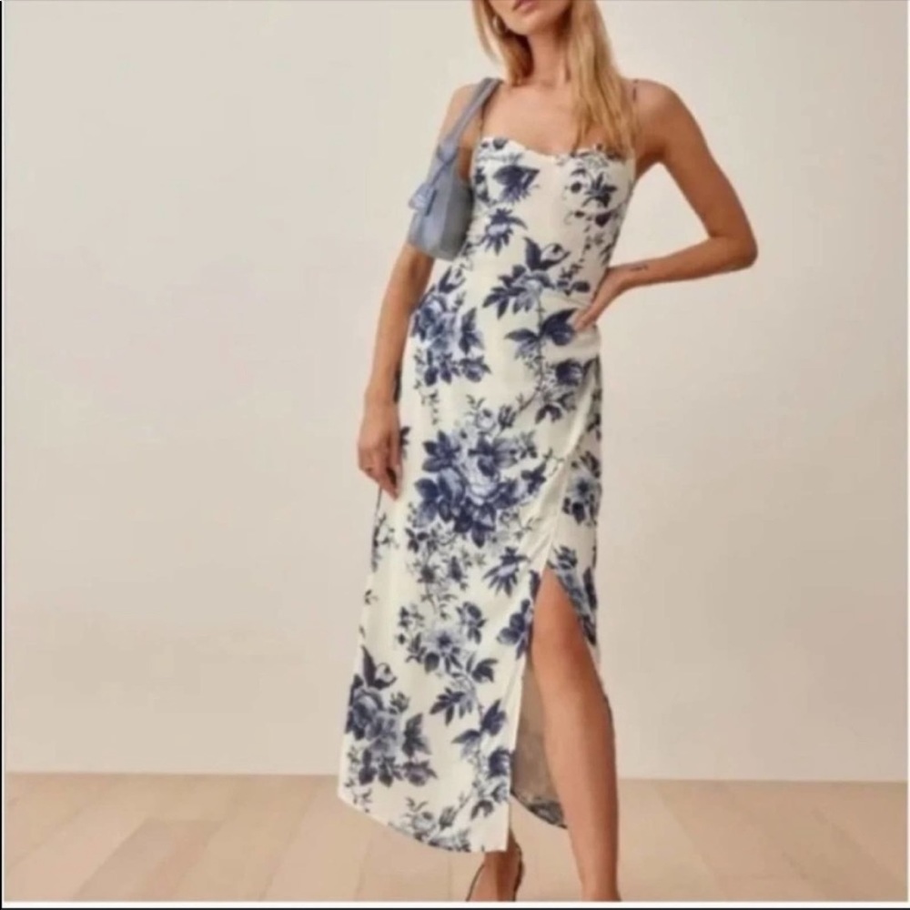 Reformation Kourtney Dress - Blue Floral 🦋💙